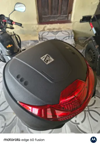 Baú de moto