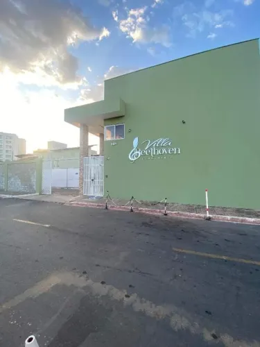 Casa em condomínio com 3 quartos e lazer completo no Bairro Uruguai, Teresina