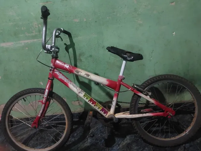 BIKE SEM DETALHES FREIO TUDO CERTO