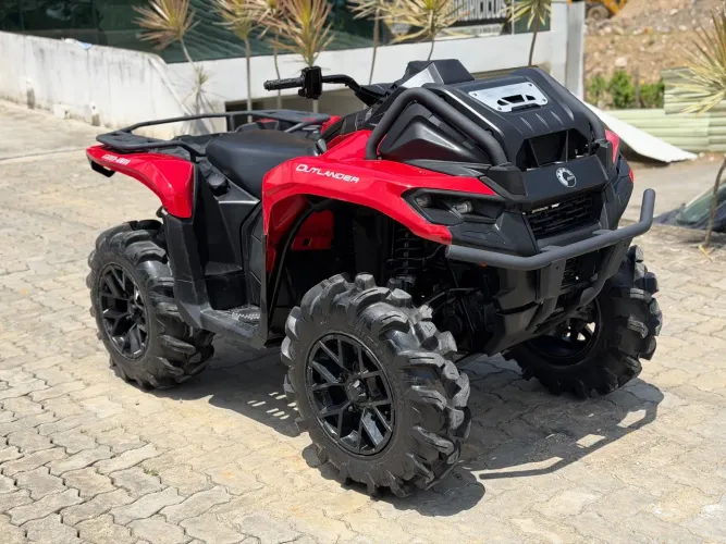 Quadriciclo Can-Am Outlander X mr 700