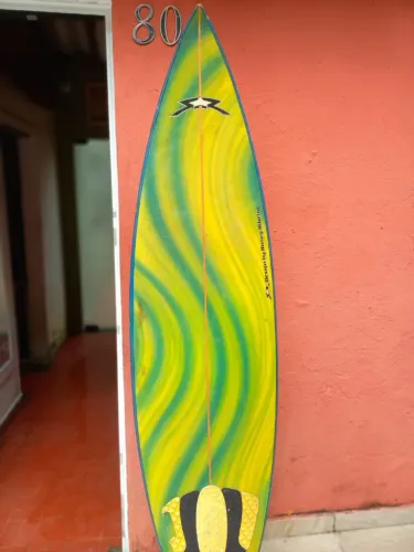 Prancha de Surf Roney Ribeiro Pronta para água