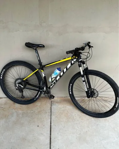 Bicicleta Bike Scott Scale 970 aro 29