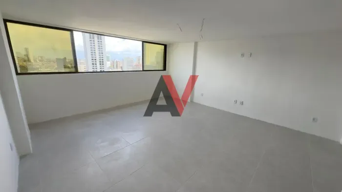 AV - Locação/ Monte seu escritório em empresarial bem localizado na Ilha do Leite!