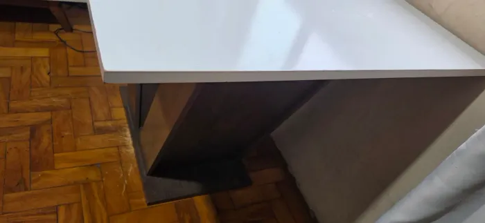 Mesa de jantar com 4 cadeiras 