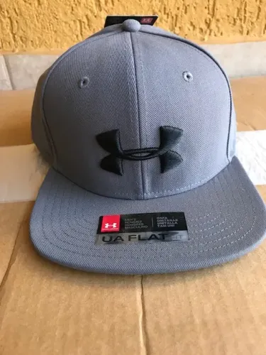 BONÉ UNDER ARMOUR UA FLAT FIT - SNAPBACK