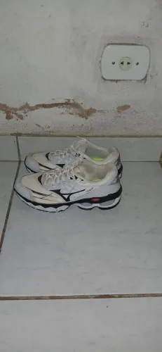 TÊNIS MIZUNO 