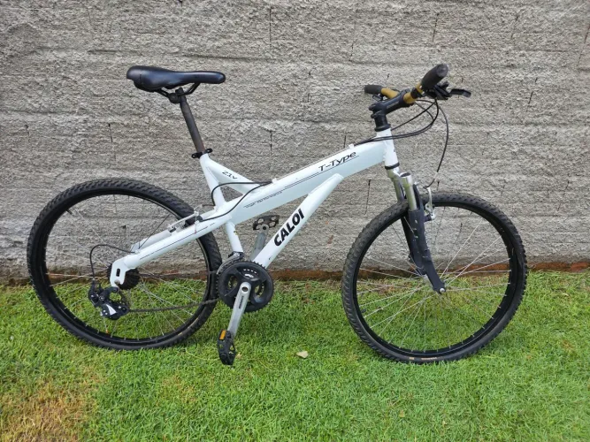 Bicicleta Aro 26 Caloi T-type Mountain bike