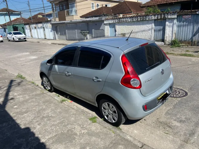 Fiat Palio Attractive 1.0 EVO Fire Flex 8V 5P 2013