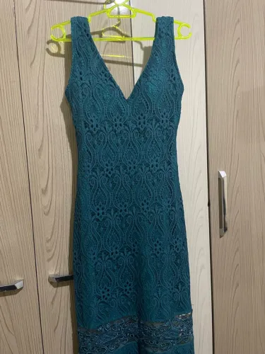 Vestido Longo de Festa Verde-Petróleo em Renda - Modelo Sereia