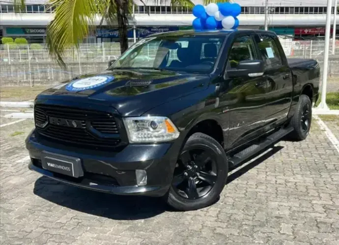 Ram Classic Laramie 5.7 V8 16V Gasolina 4X4 Aut. 2022