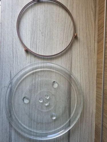 Prato de micro-ondas da philco com a pulseira giratoria