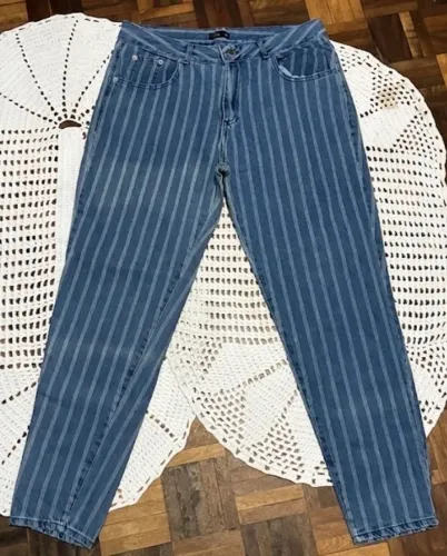 jeans listrado marisa tamanho 46