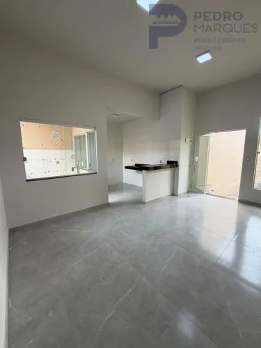 Casa para Venda em Sete Lagoas, Nova Serrana, 2 dormitórios, 1 suíte, 1 banheiro, 2 vagas