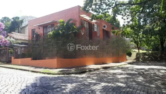 Apartamento à venda Rua Doutor Voltaire Pires, Santo Antônio - Porto Alegre