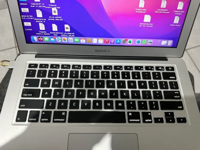 Apple MacBook Air 13?