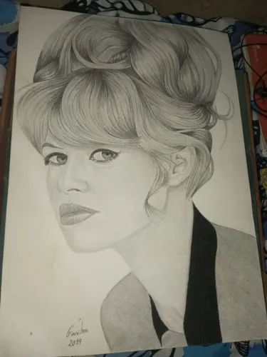 Desenho Realista Atriz Francesa Brigitte Bardot