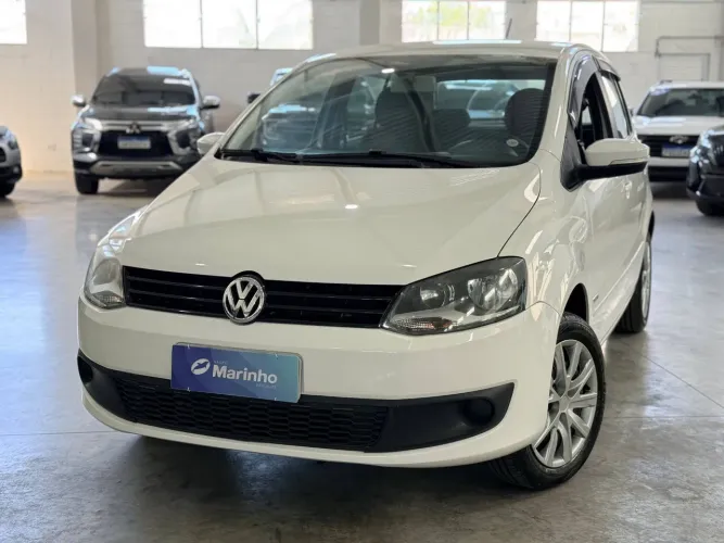 Volkswagen Fox 1.0 MI Total Flex 8V 5P 2014