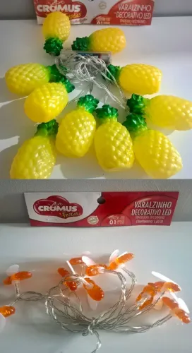 Luminoso decorativo da marca Cromus, modelo Varalzinho Abacaxi.