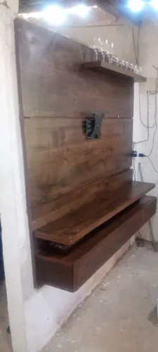 Vendo painel de madeira tamanho dele. 1,82×1,64