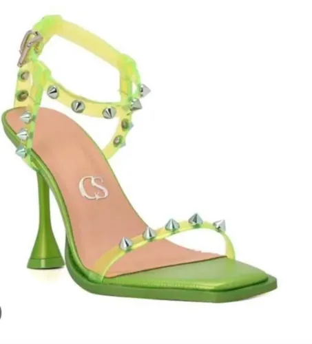Salto / Sandália Spikes Verde Flúor 