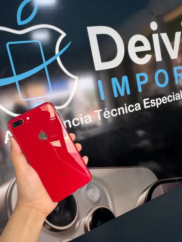 iPhone 8 Plus 64GB vermelho 