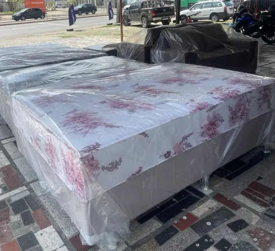 Cama Unibox Casal Espuma D33 + Molas Ensacadas 