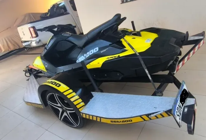 Jet ski spark 2015 3 meses garantia motor
