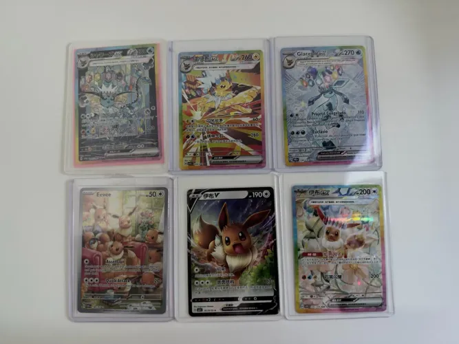 Carta Pokémon Evoluções Prismáticas - Eevee, sylveon, umbreon, jolteon Eeveelutions