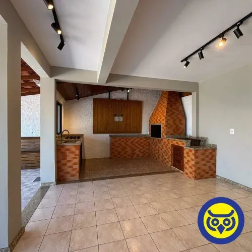 Casa com 03 dormitórios e Vista Mar no bairro Saco dos Limões
