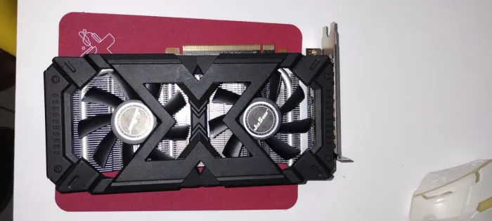 Placa de vídeo Rx 580 dataland com defeito