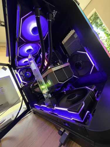 PC GAMER FORTE | Ryzen 7 9800 X3D, 64GB RAM DDR5, RTX 5070ti