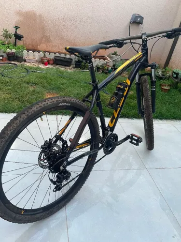 Bicicleta Caloi Explorer Sport Aro 29 - Tamanho G