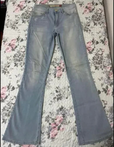 Calça Flare Disritmia