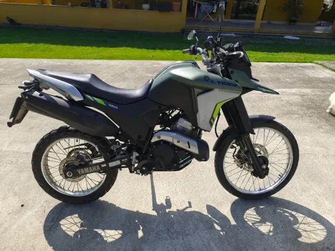 Yamaha XTZ 250 Lander Connected 2025