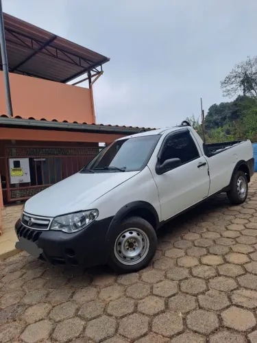 Fiat Strada 1.4 MPI Fire Flex 8V CS 2011
