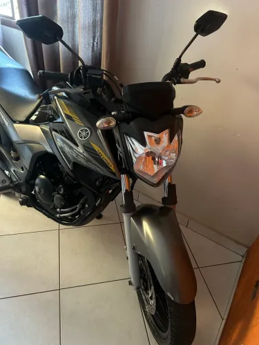 Fazer 250