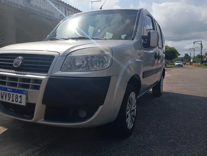 Fiat Doblo Essence 1.8 Flex 16V 5P 2014