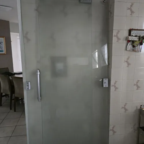 2 portas de vidro