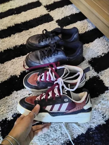 Sapatos a venda