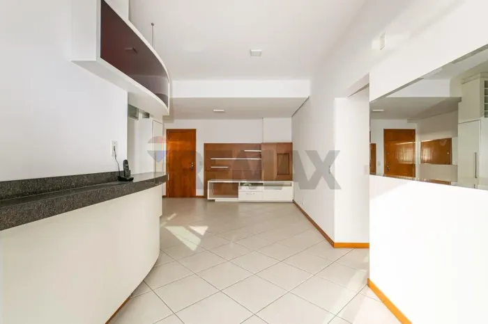 Apartamento à venda com 2 dormitório, 72 m² de área útil por R$ 690.000,00 no Itacorubi, F