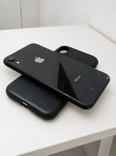 iPhone XR ( B.L.O.Q.U.E.A.D.O )