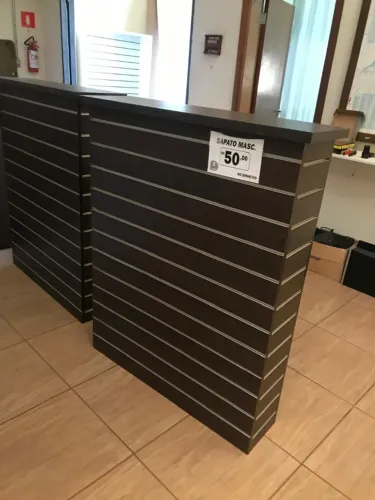 Expositor para loja/ painel canaletado