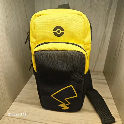 Mochila Pokémon Para Switch Mariconera Go Pack Hori Color Pikachu/pokémon Trainer Pack