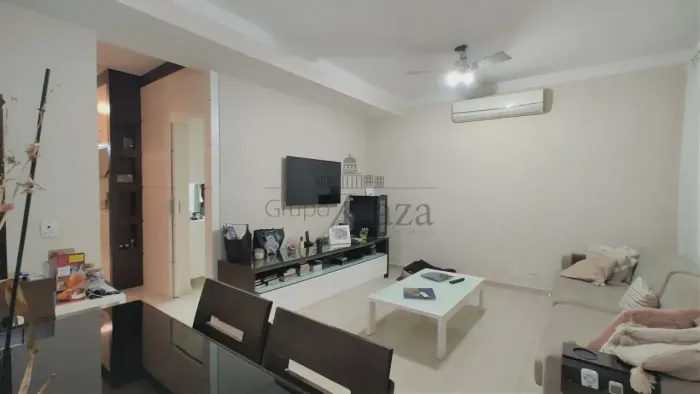 Casa em condomínio para venda, 119m², 3 quartos, 1 suíte, 2 vagas, Cidade Jardim, Jacareí