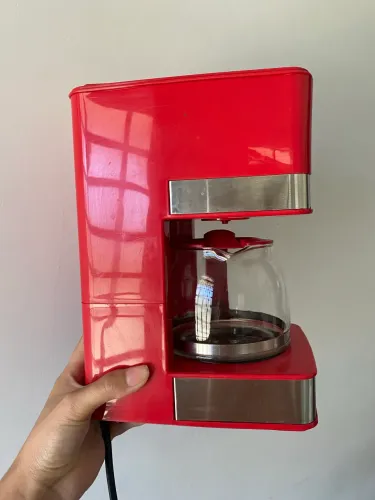 Cafeteira elétrica Philco vermelha