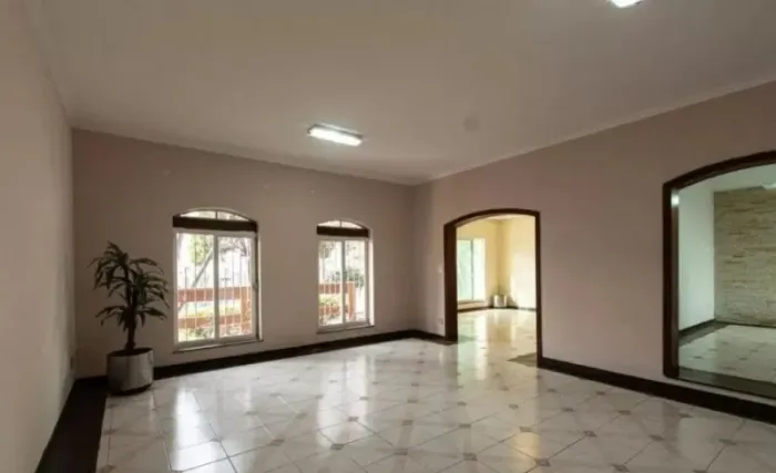 Casa à Venda no Jardim Simus, Sorocaba: 4 Dorms, 2 Suítes