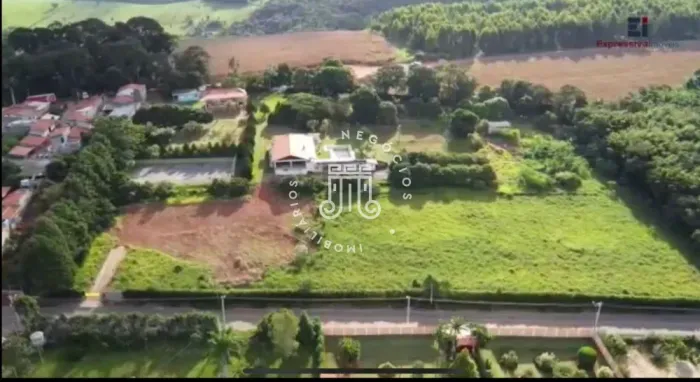 CHÁCARA À VENDA COM 05 DORMITÓRIOS LOCALIZADA NO RESIDENCIAL MOENDA EM ITATIBA-SP.