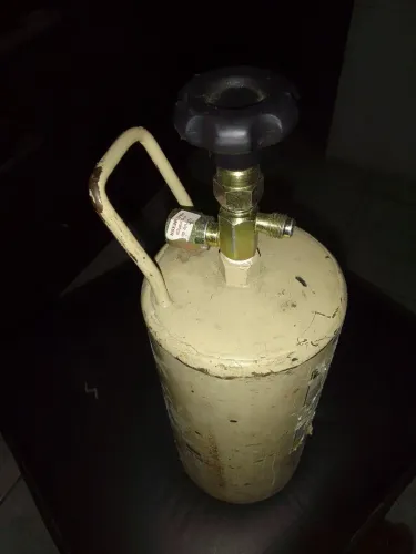Garrafa para comprar gás