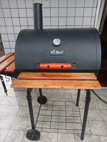 Churrasqueira Mr. Beef semi Nova.