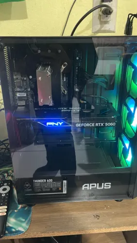 Pc gamer usado a 4 meses de uso máquina de guerra